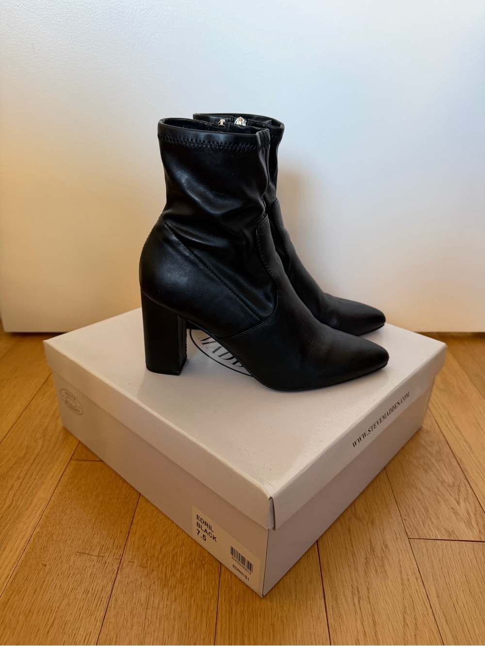 Steve Madden Black Pointed Toe Block Heel Booties